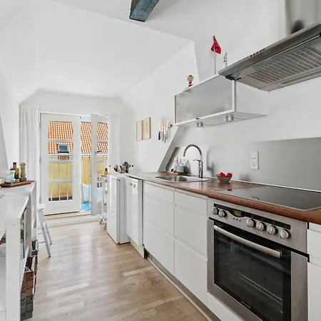 Elemine - 500m From The Sea By Interhome *