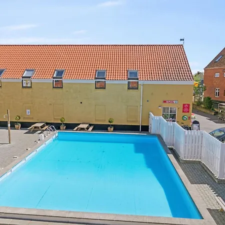 Elemine - 500m From The Sea By Interhome