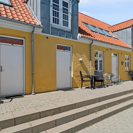 Elemine - 500m From The Sea By Interhome